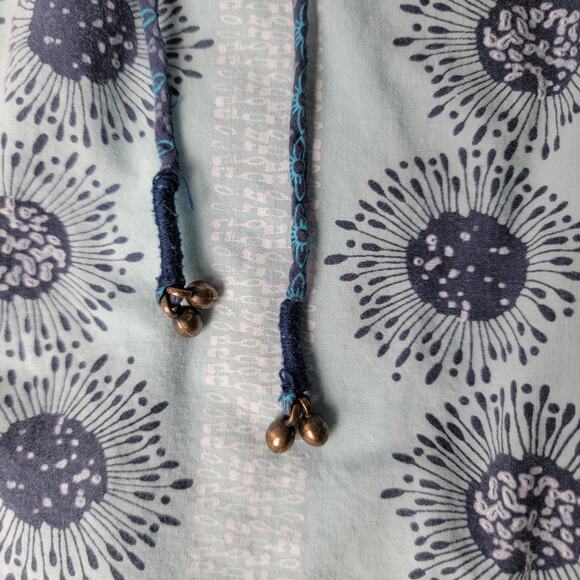 IZOD Boho Crochet(Top) Patchwork Top Size L Tie Front Tassels Blue Flowy Artist - Picture 7 of 9